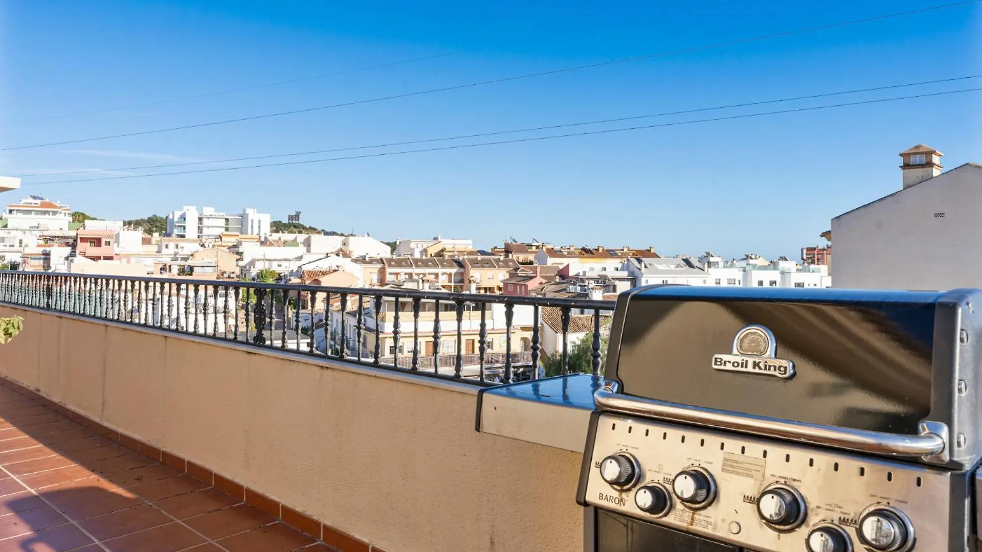 Alexandre Apartment Fuengirola