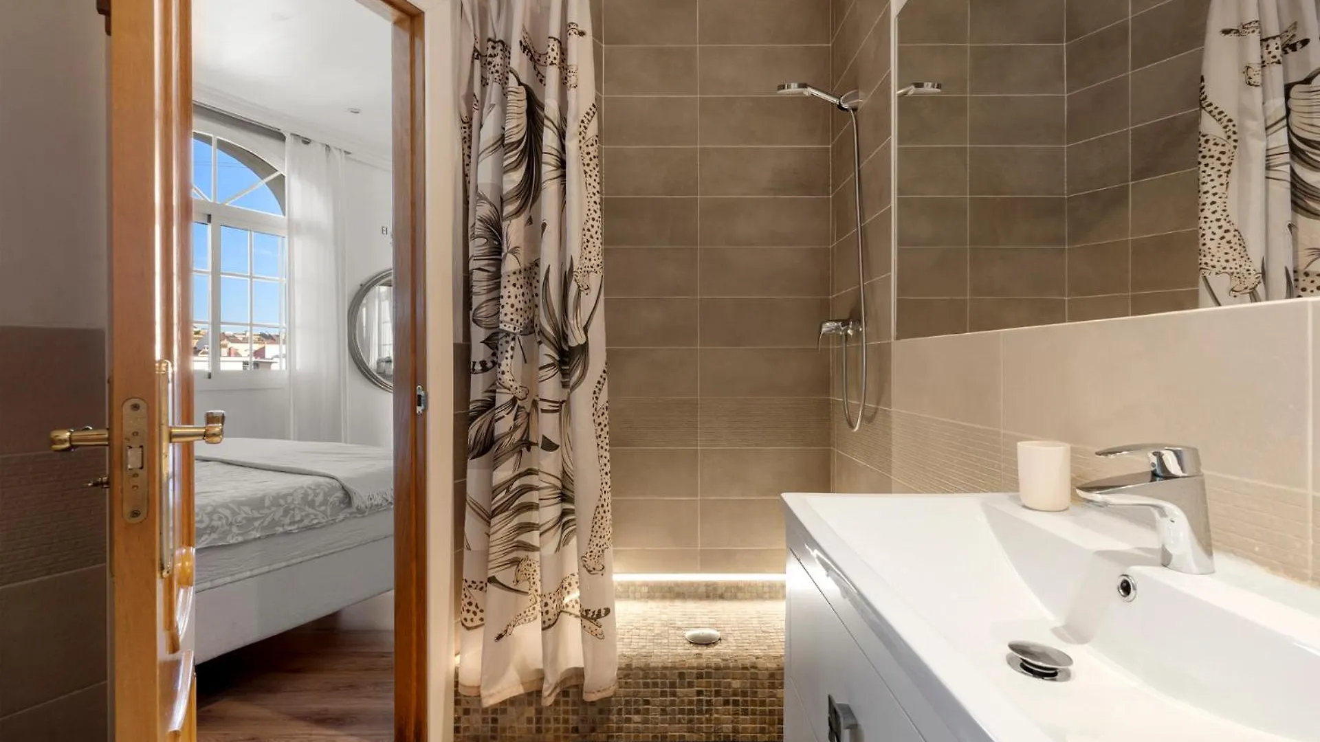Alexandre Apartment Fuengirola